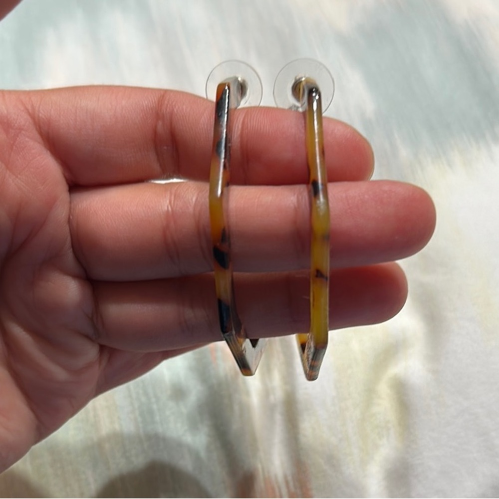 Tortoise Shell Hoop Earrings - Picture 2 of 3